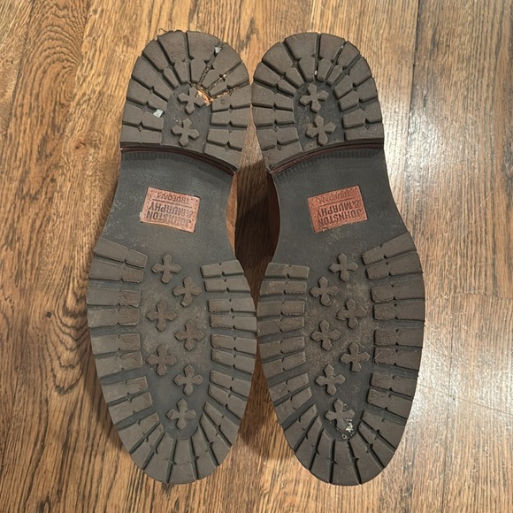 Johnston & Murphy Barrett Chelsea Boot, Tan Oiled Suede, Size 11 - Picture 6 of 7